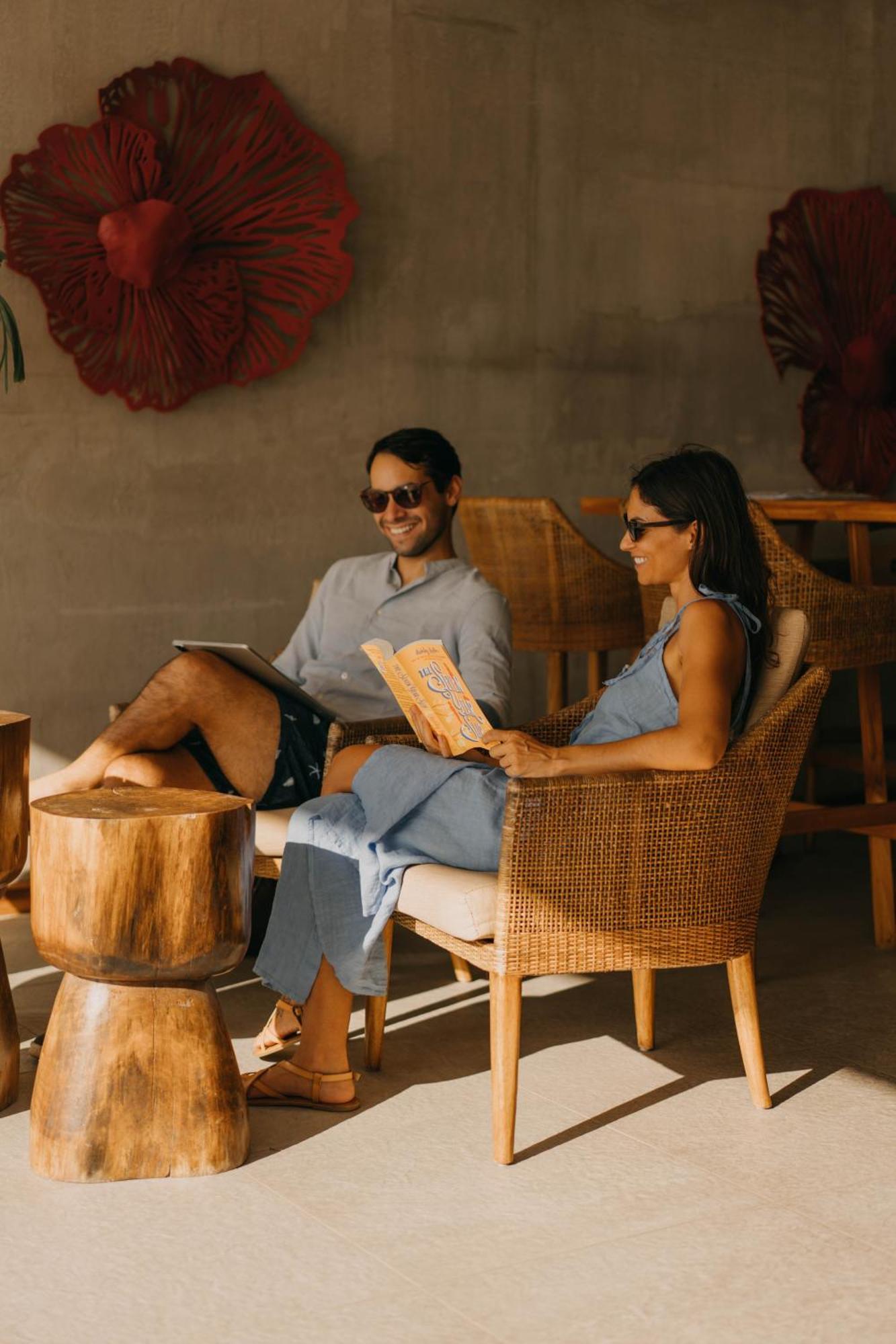 ווסט אנד The Beach House Boutique Hotel מראה חיצוני תמונה